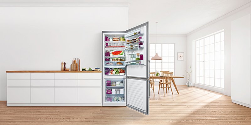 Bosch kombinovani frižider sive boje 
