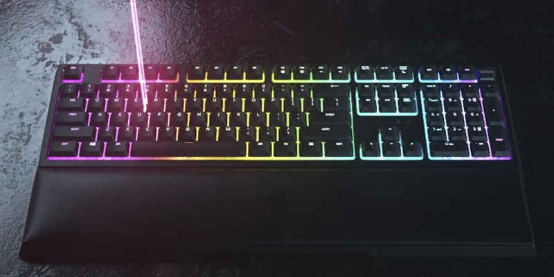 Razer tastatura Ornata V2 sa pozadinskim osvetljenjem