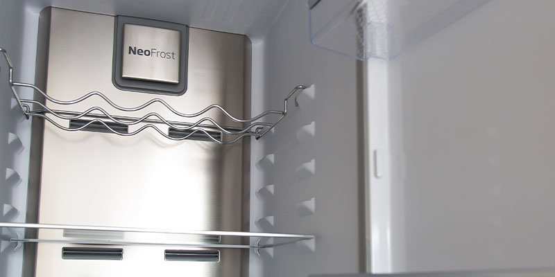 Unutrašnjost frižidera sa NeoFrost tehnologijom