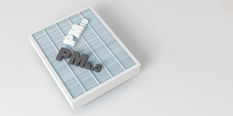 Ilustracija koja prikazuje PM2.5 i PM10 čestice na HEPA filteru